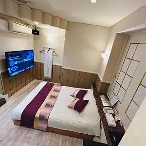 ホテル Crystal 大人専用, 東京都